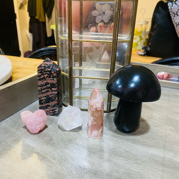 Mini Flower Agate Crystal Tower - Picture 6 of 6